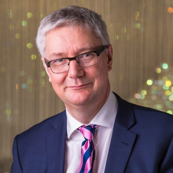 Headshot of Andrew Morris