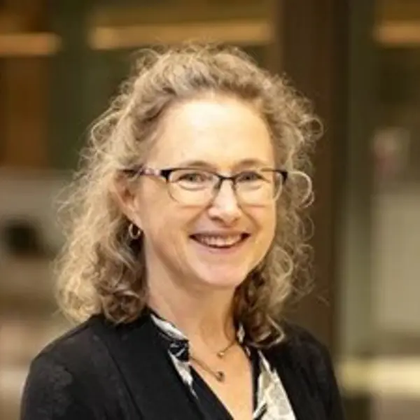 Headshot of Dr Emma Gordon