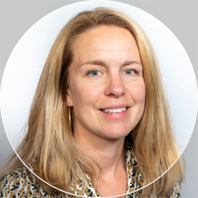 Headshot of Dr Claire Hastie