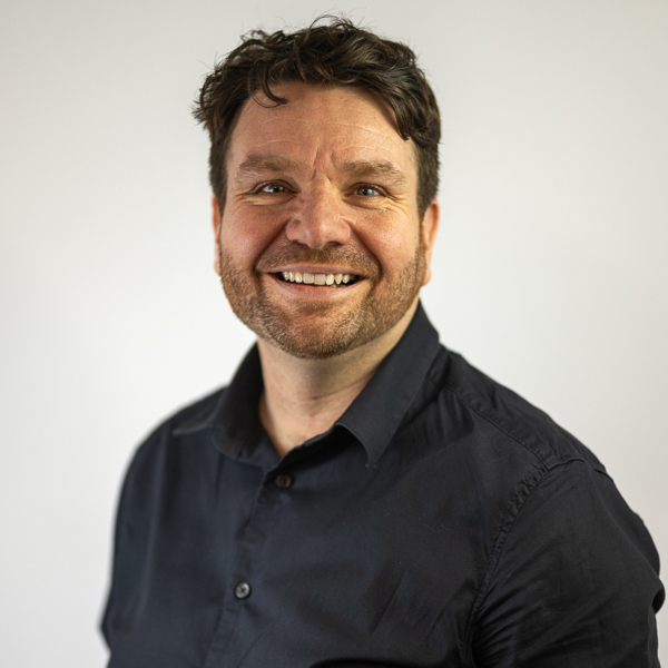 Headshot of Hugh Wallace