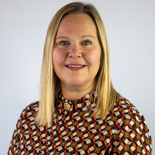Headshot of Wendy Fraser