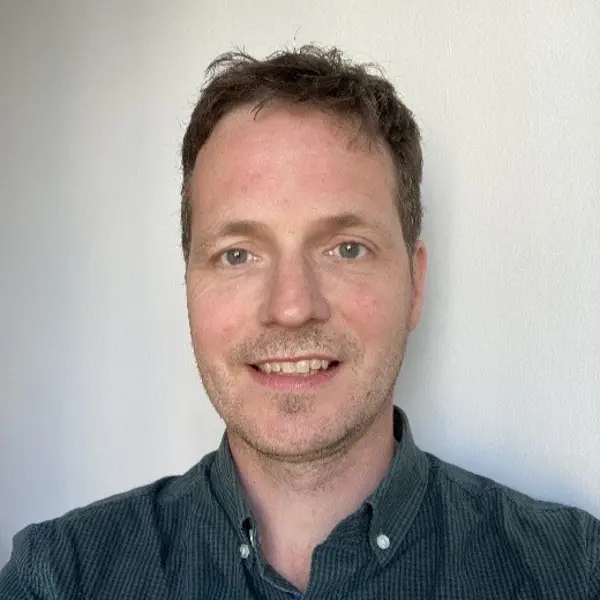 Headshot of Dr Kevin Wing